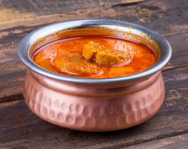 Cuisine traditionnelle indienne Gatta Curry