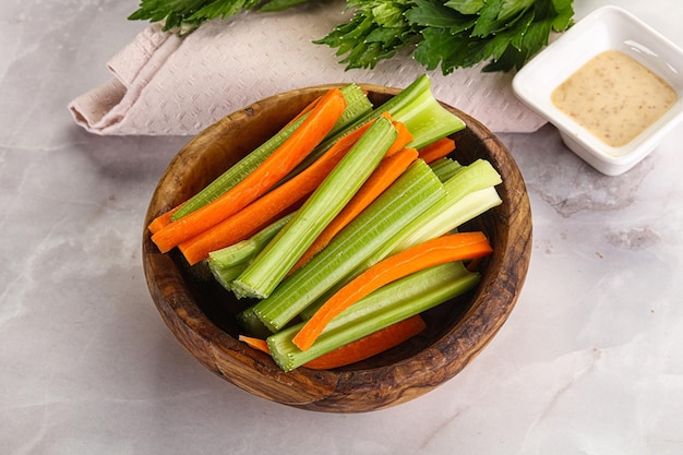 Cuisine végétalienne diététique céleri et carottes collations collation
