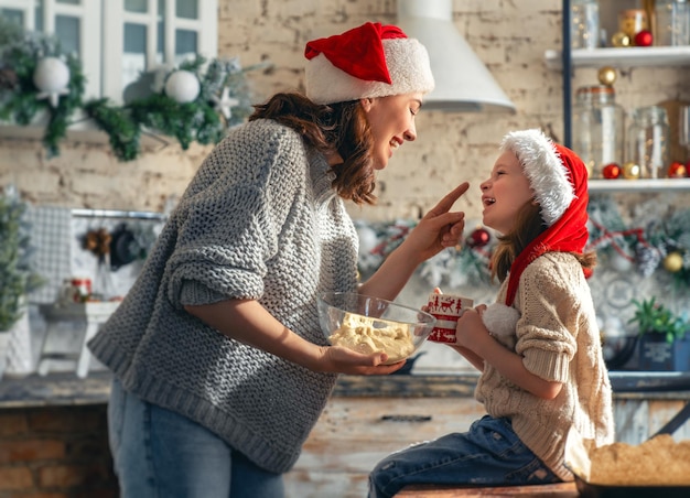 Cuisiner des biscuits de Noël