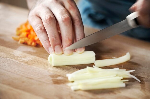 Cuisinier au travail