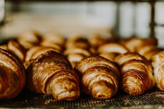 Cuisson des biscuits aux croissants