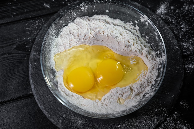 Cuisson avec coquille d'oeuf, farine