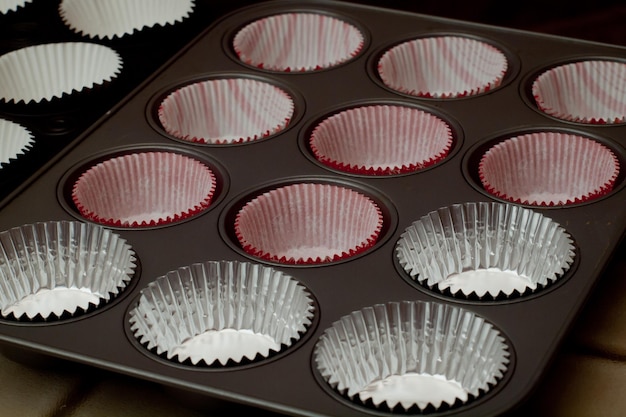 Cuisson des cupcakes pour la fête.