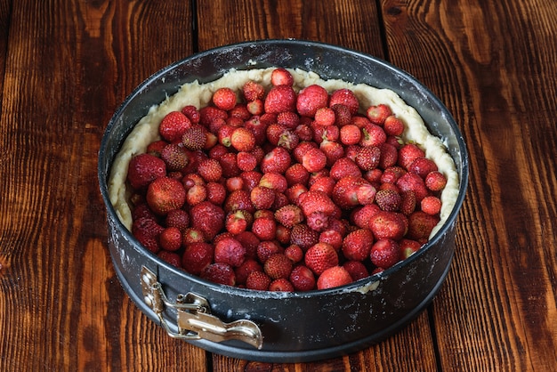 Cuisson du gâteau aux fraises