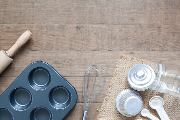 Cuisson ou fond de cuisson, ustensiles de cuisine pour la cuisson