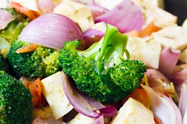 Cuisson des légumes pour les collations.