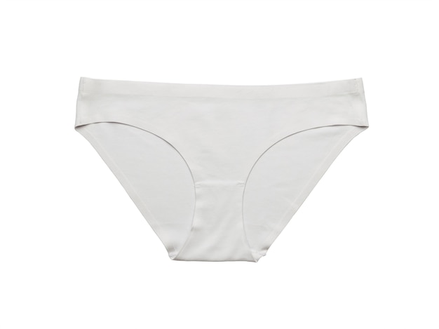 Culotte blanche confortable pour femme isolée sur une surface blanche. Lingerie. Mise à plat.