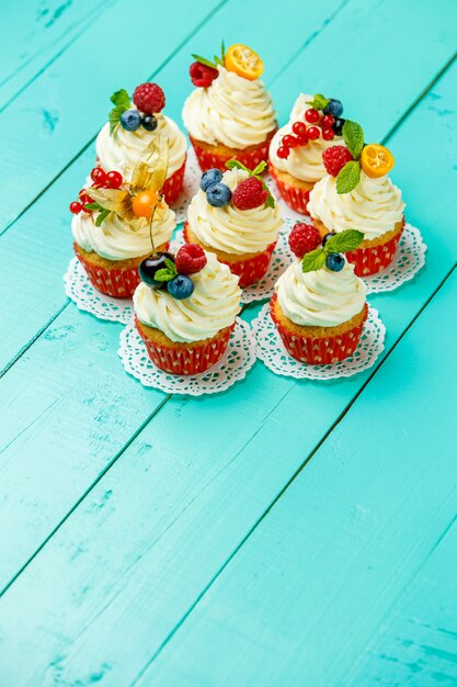 Photo cupcakes aux baies d'été