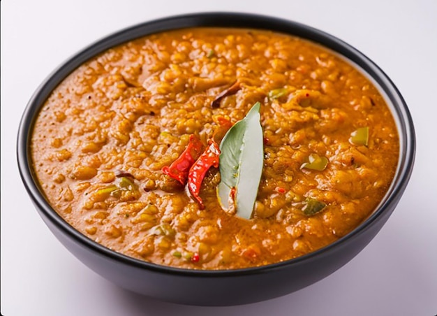 Curry épicé Indian Dhal dans un bol