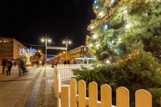 Czestochowa Pologne 31 décembre 2023 Centre-ville de Czestochowa la veille de Noël