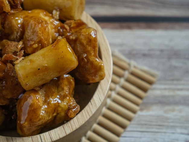 Le Dakgangjeong ou l'image de poulet frit coréen croustillant sucré pour concept alimentaire