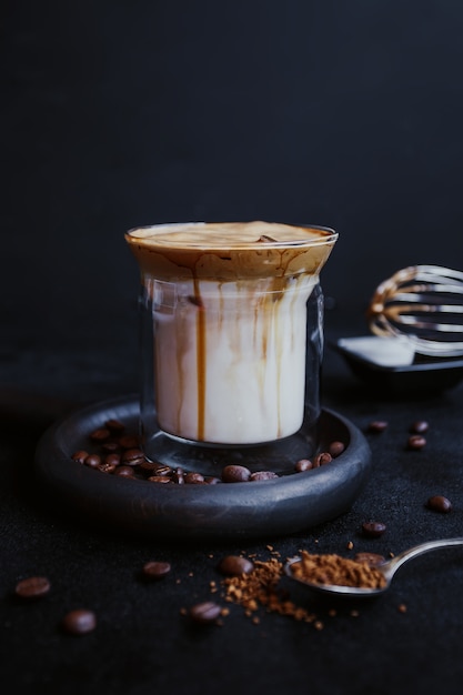 Dalgona Coffee, un café fouetté crémeux et moelleux tendance
