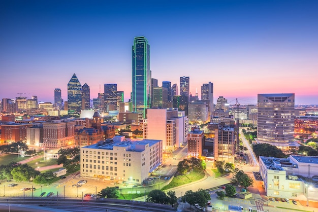 Dallas Texas USA Skyline au crépuscule