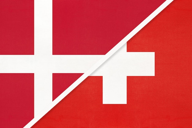 Photo le danemark et la suisse symbolisent les drapeaux nationaux danois et suisse.