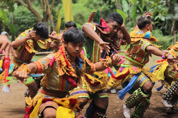 Photo la danse traditionnelle indonésienne barong