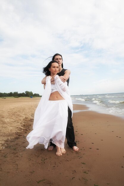 Danser sur la plage