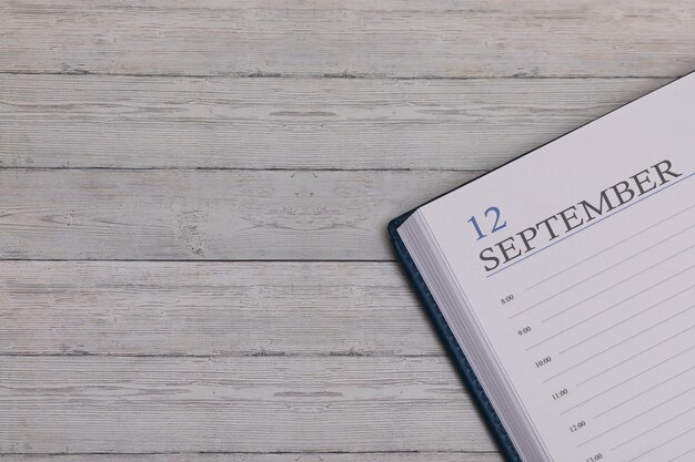 Date exacte dans le nouvel agenda Événement important et espace pour les notes du 12 septembre