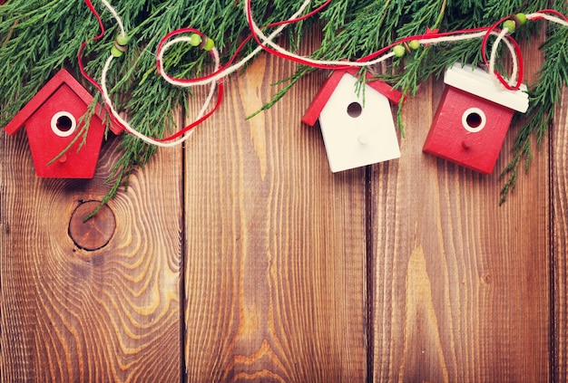 Décor de sapin de Noël et nichoir