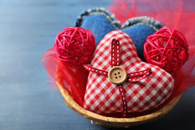 Décor de St Valentin sur fond de bois