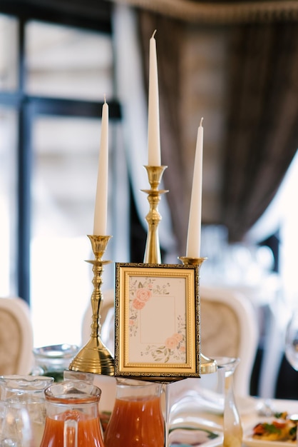 Décor de tables de mariage et de buffet Espace de copie de carte de siège