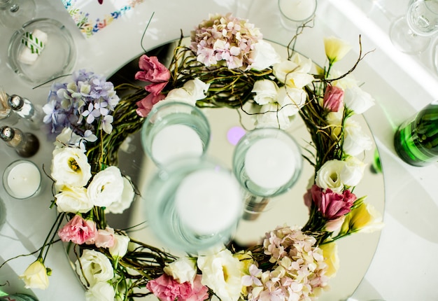 Décoration de mariage sur la table