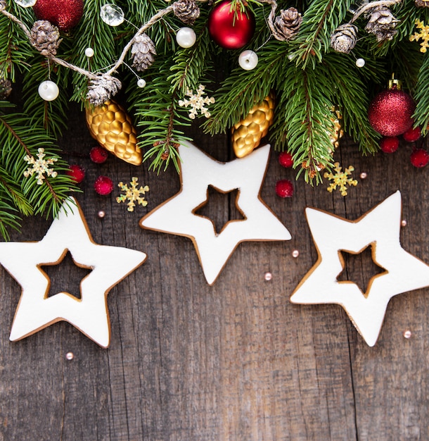 Décoration de Noël avec des biscuits