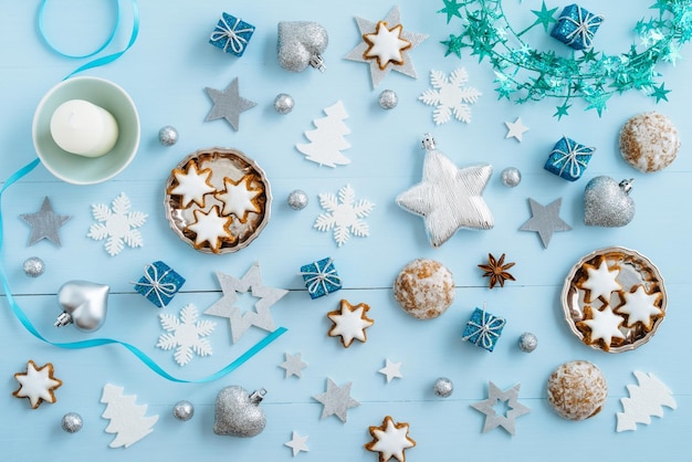 Décoration de Noël bleu sur bois