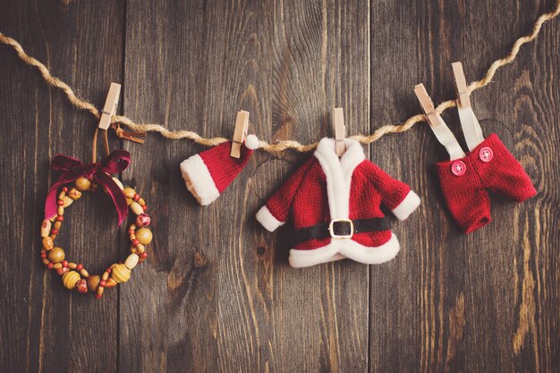 Décoration de Noël sur fond en bois