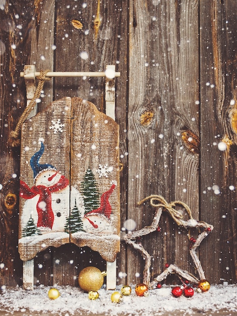 Décoration de Noël sur fond en bois