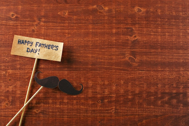 Décoration en papier avec texte bonne fête des pères