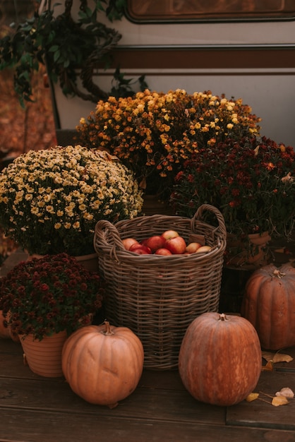 Décorations d'automne de la remorque