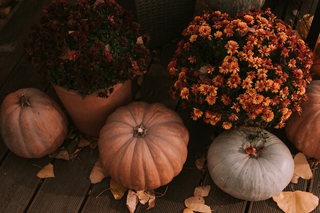 Décorations d'automne de la remorque