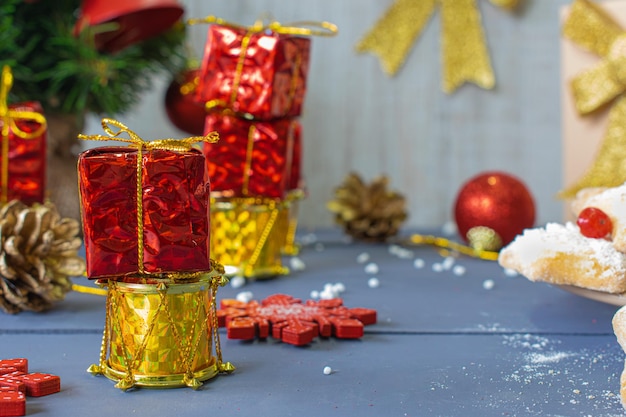 Décorations de biscuits de Noël préparation pour le coffret cadeau de vacances Décorations d'arbre de Noël