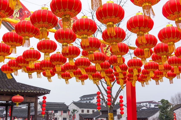 Décorations de lanterne rouge chinoise festive