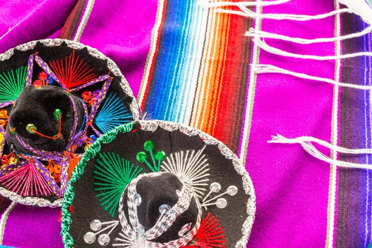 Photo décorations de table colorées traditionnelles pour célébrer la fiesta.