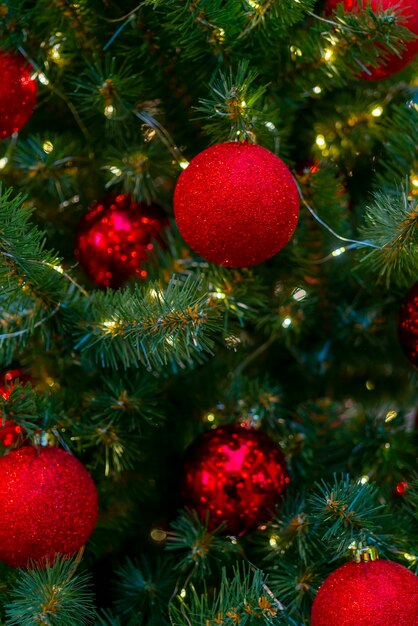 Décorations de vacances pour l'arbre de Noël Arrière-plan flou de vacances