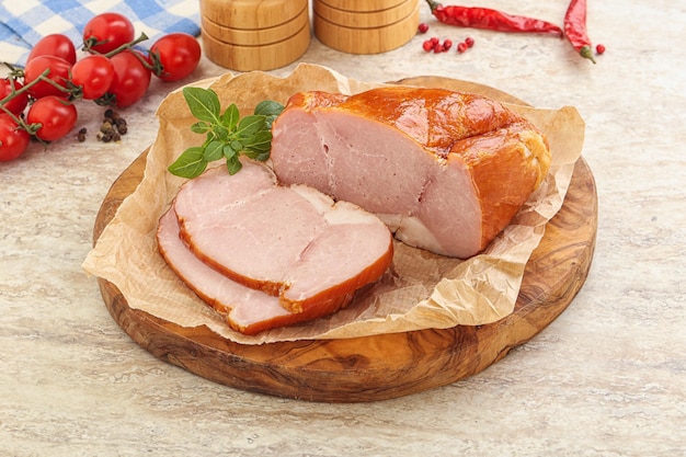 Photo une délicieuse carobade de porc pour le petit déjeuner.