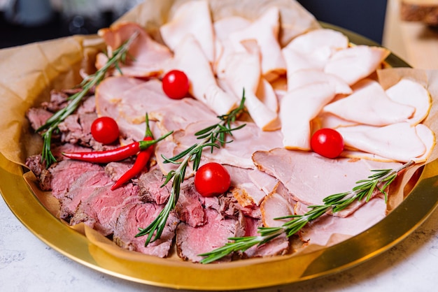 Une délicieuse variété de charcuterie