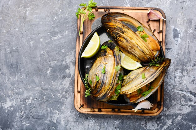 Délicieuses moules aux fruits de mer