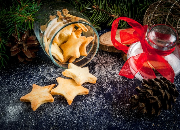 Délicieux biscuits de Noël en pot