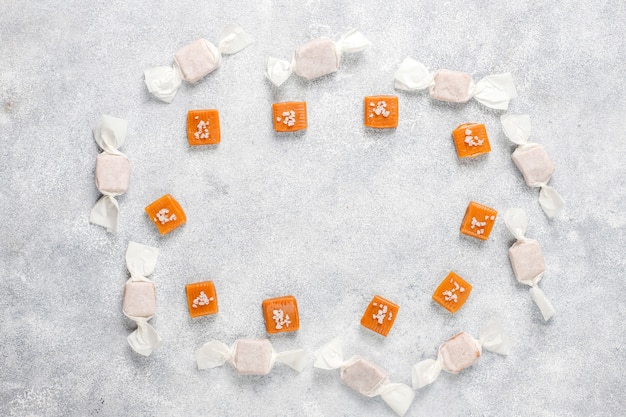 Délicieux bonbons au caramel faits maison, vue de dessus