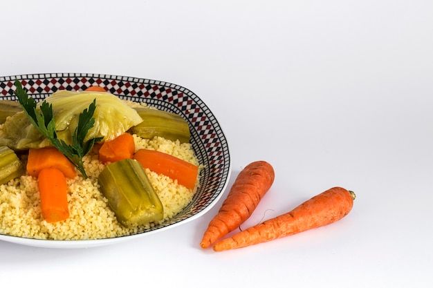 Délicieux couscous fait maison.Isolated