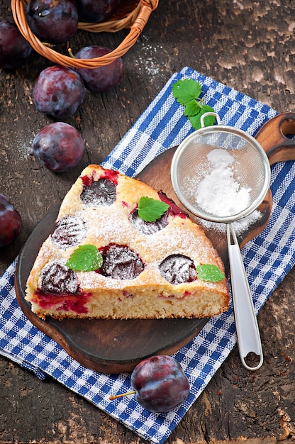 Délicieux gâteau maison aux prunes