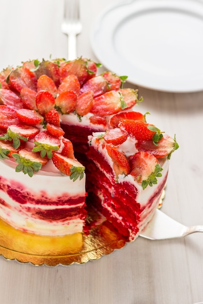 Délicieux gâteau de velours rouge
