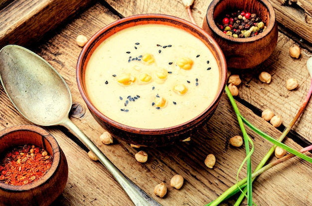 Délicieux houmous de pois chiches