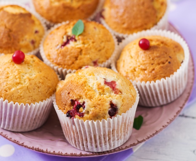 Délicieux muffin (cupcake) aux canneberges