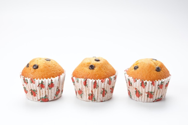 Photo délicieux muffins à la vanille avec pépites de chocolat