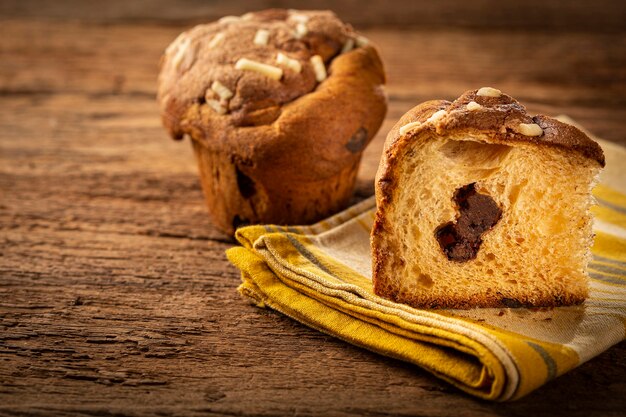 Délicieux Panettone au chocolat Panettone Nourriture de Noël