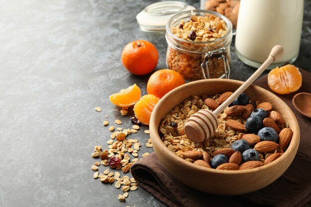 Délicieux petit-déjeuner avec granola