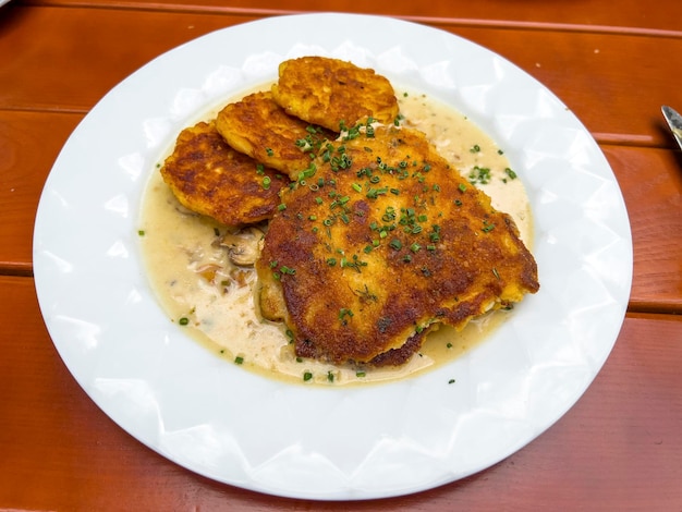 Le délicieux plat Wiener Schnitzel